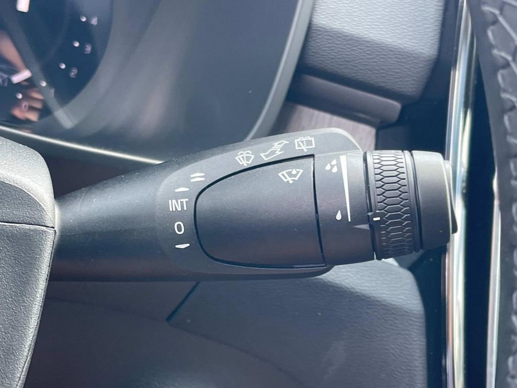 New 2026 Volvo XC40 B5 Plus w/ Protection Package Premier image 34