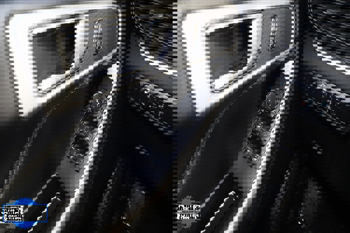 Used 2022 Ford Explorer XLT image 31