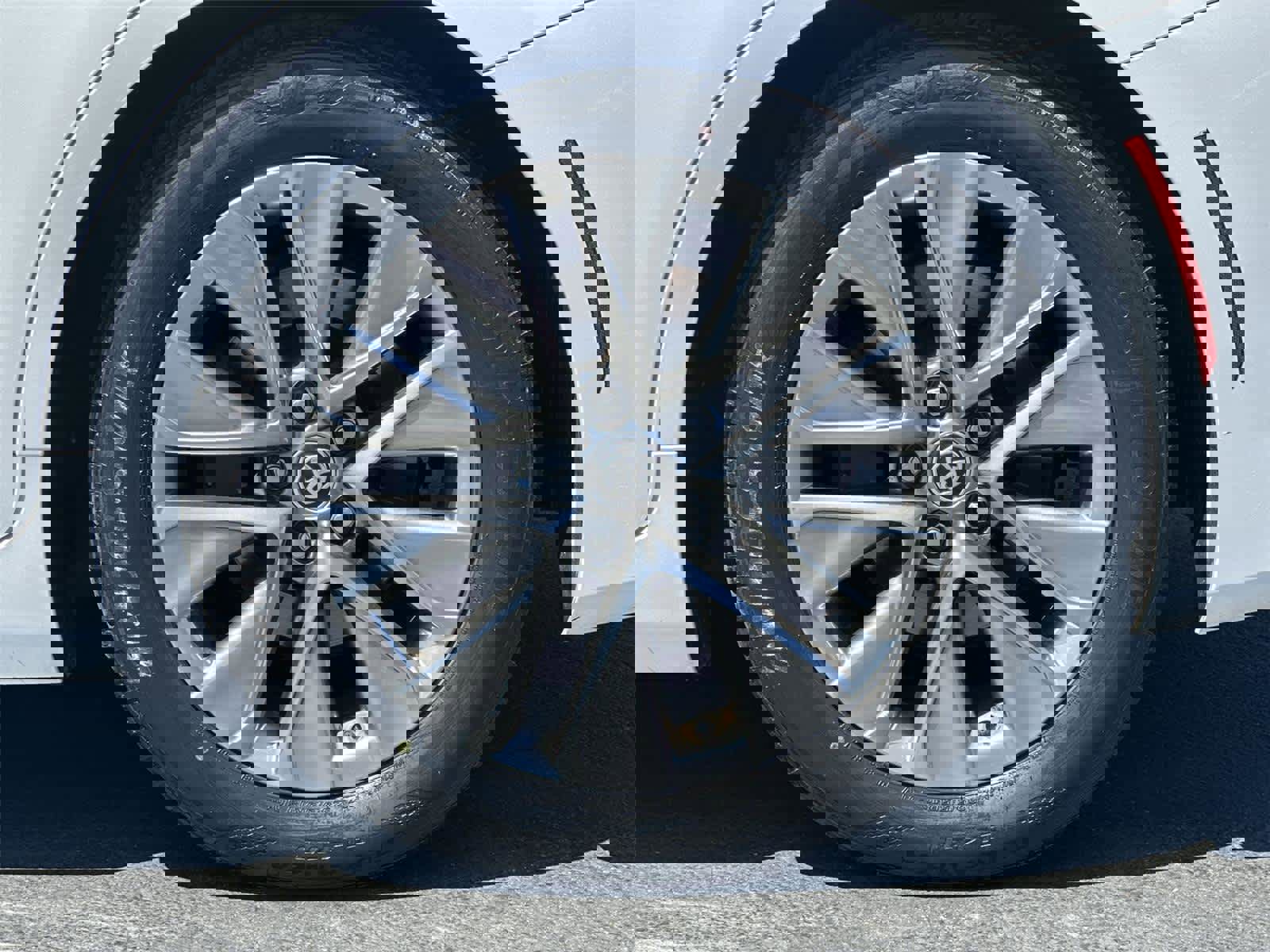 Used 2022 Toyota Mirai XLE w/ Advanced Technology Package image 8