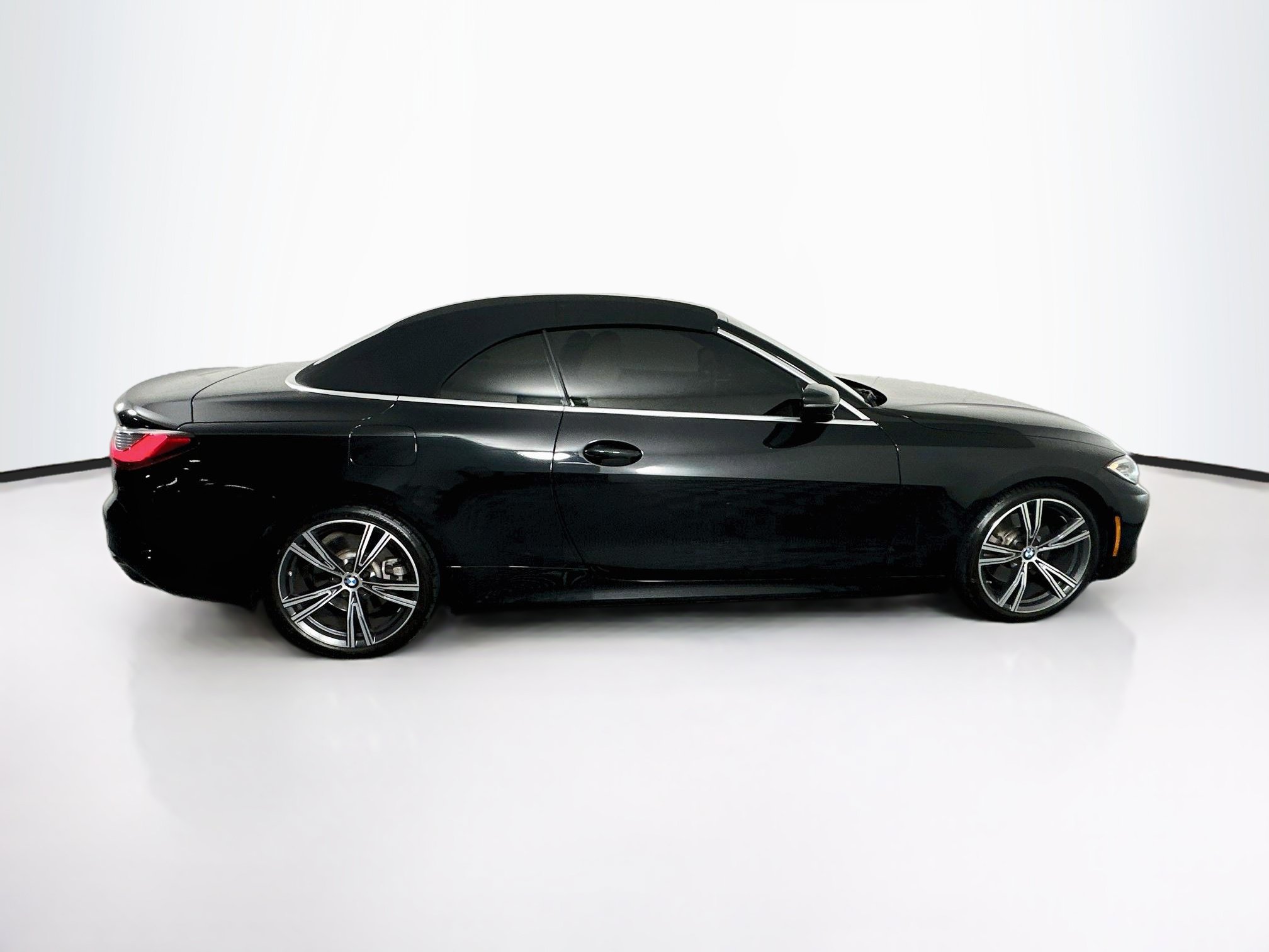 Used 2024 BMW 430i Convertible w/ Convenience Package RWD image 10