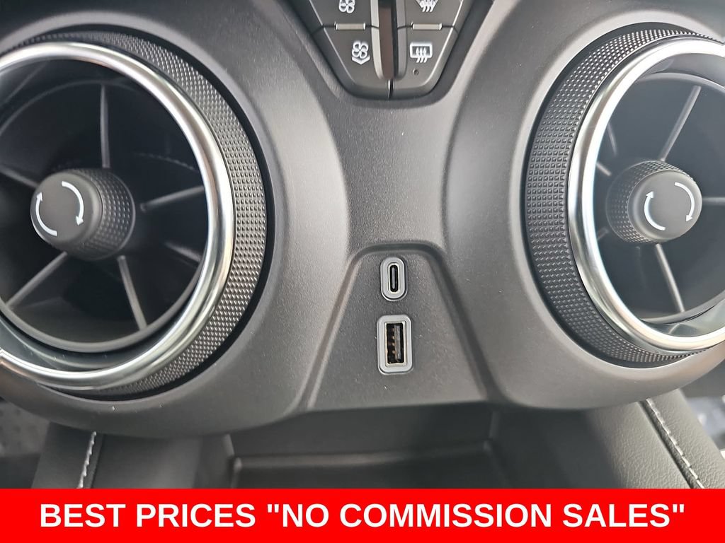 New 2026 Chevrolet Blazer LT w/ Midnight/Sport Edition FWD image 24