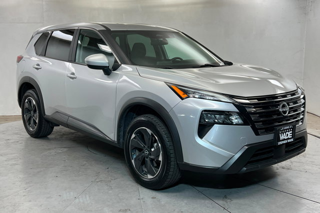 Used 2024 Nissan Rogue SV image 7