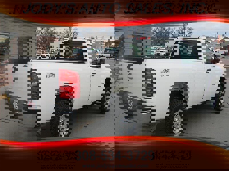 Used 2010 Chevrolet Silverado 2500 W/T image 24