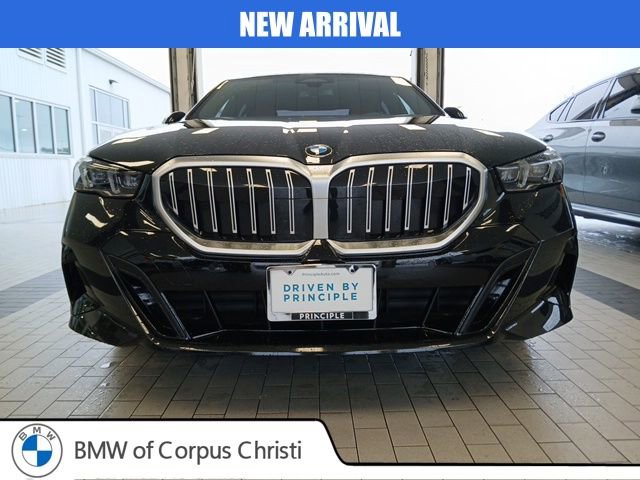 Used 2026 BMW 530i image 2