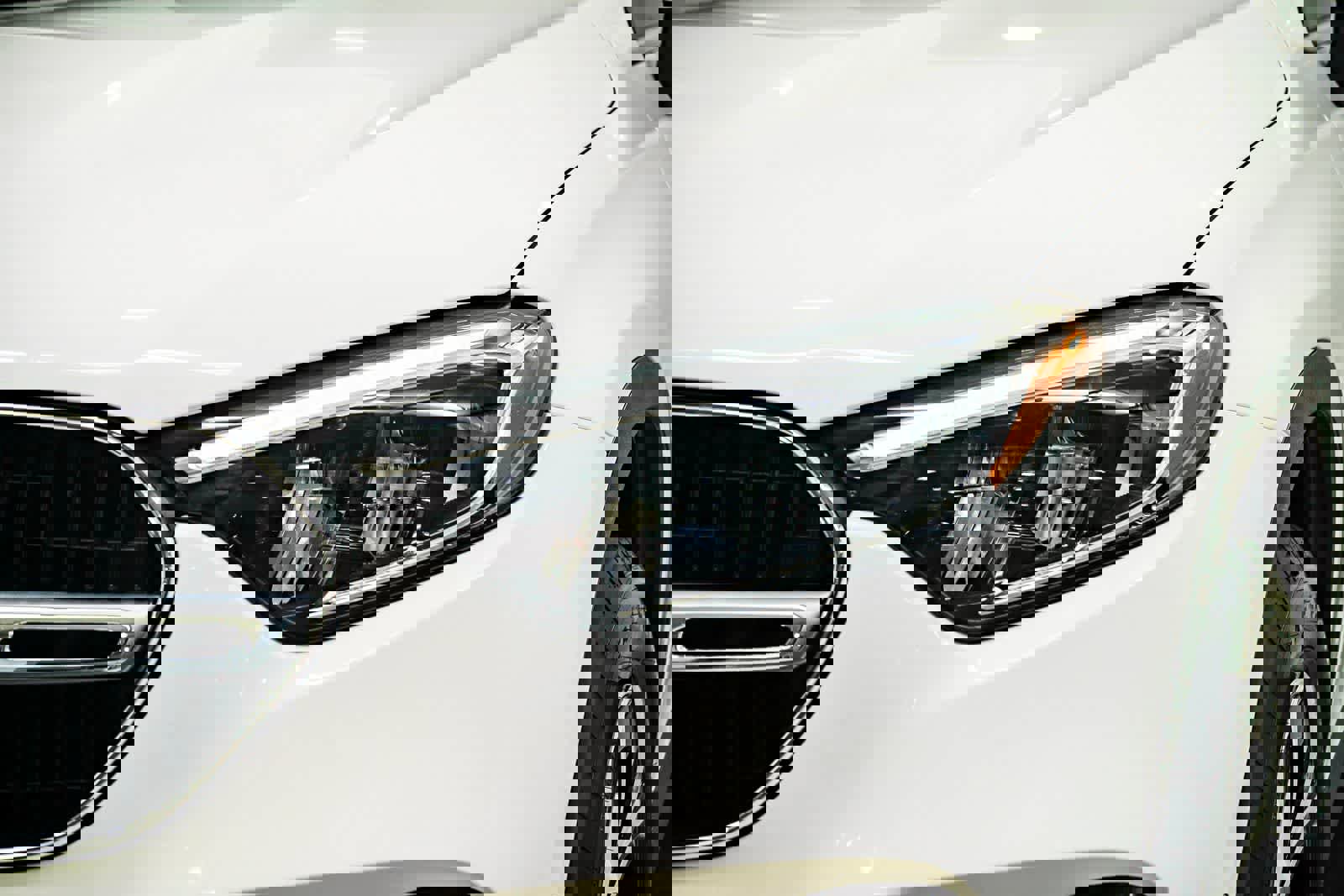 Certified 2025 Mercedes-Benz GLC 350e 4MATIC image 7