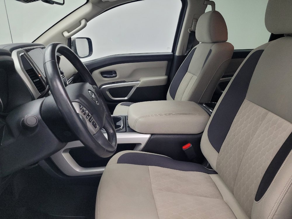 Used 2021 Nissan Titan SV w/ SV Convenience Package RWD image 17