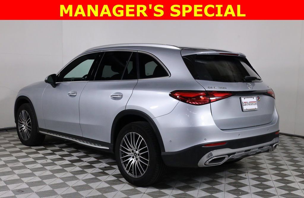 Certified 2026 Mercedes-Benz GLC 300 4MATIC image 4