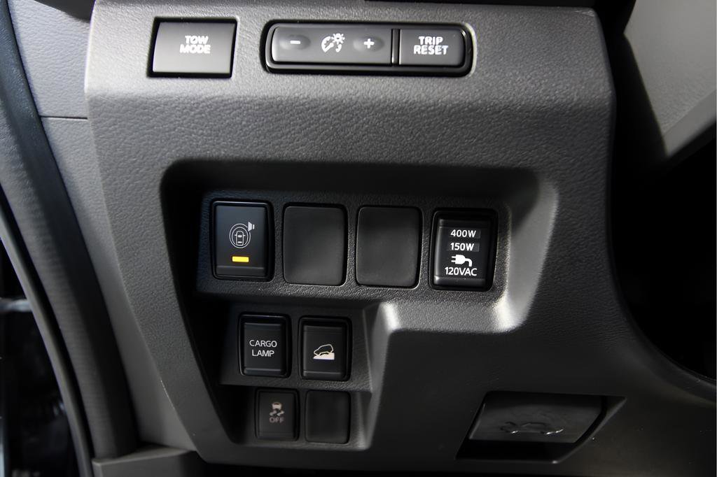 Used 2025 Nissan Frontier SL AWD/4WD image 27