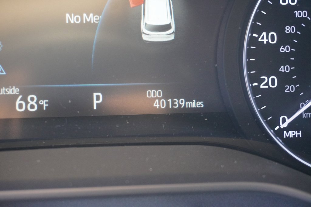 Used 2021 Toyota Sienna Platinum image 8