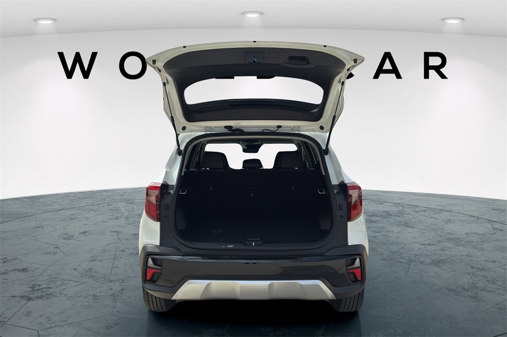 Certified 2025 Kia Seltos S image 9