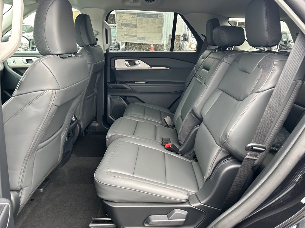 New 2026 Ford Explorer Active w/ Active Comfort Package image 28