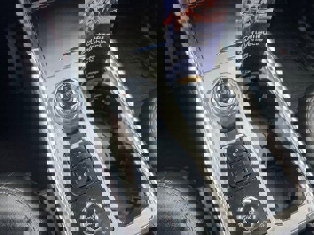 Certified 2022 Ford Explorer XLT w/ Equipment Group 202A image 15