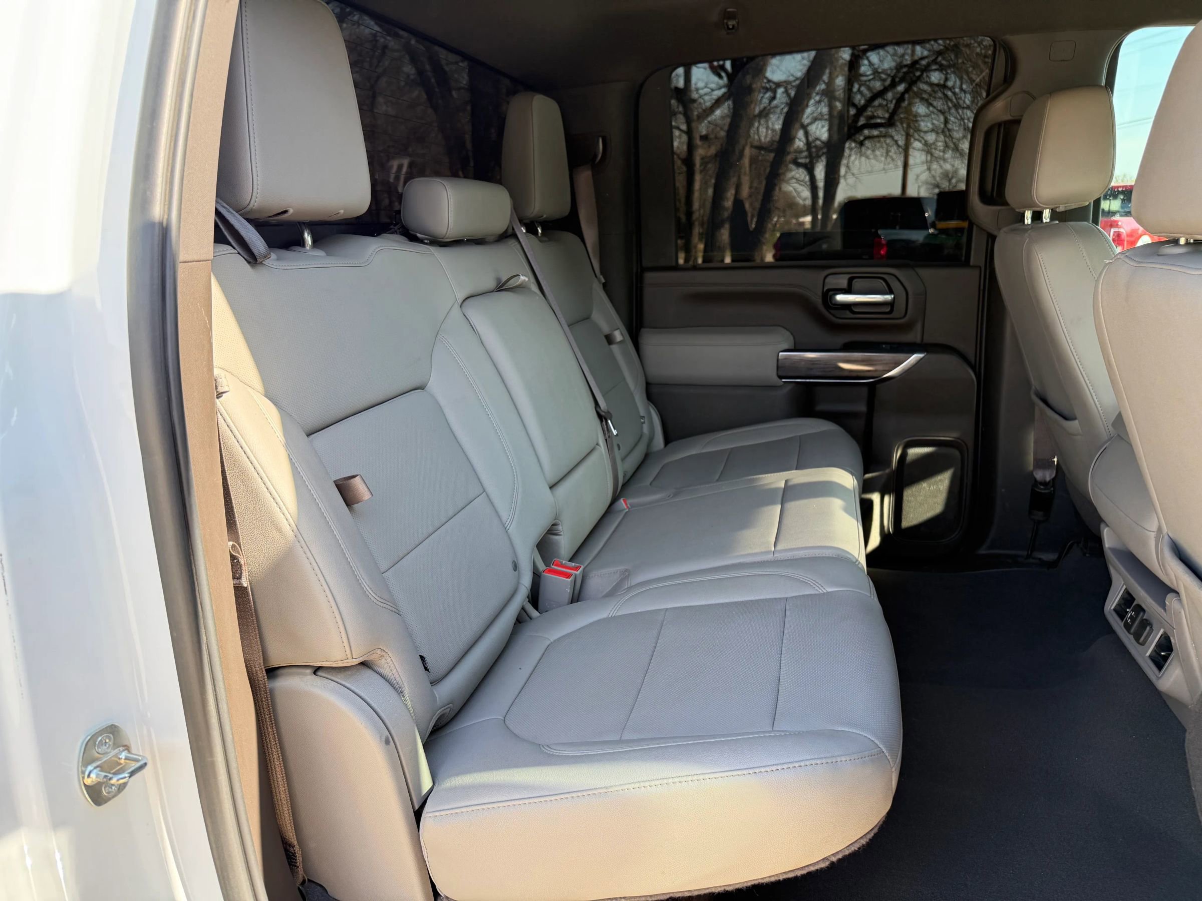 Used 2022 Chevrolet Silverado 2500 LTZ w/ Gooseneck/5TH Wheel Package image 17