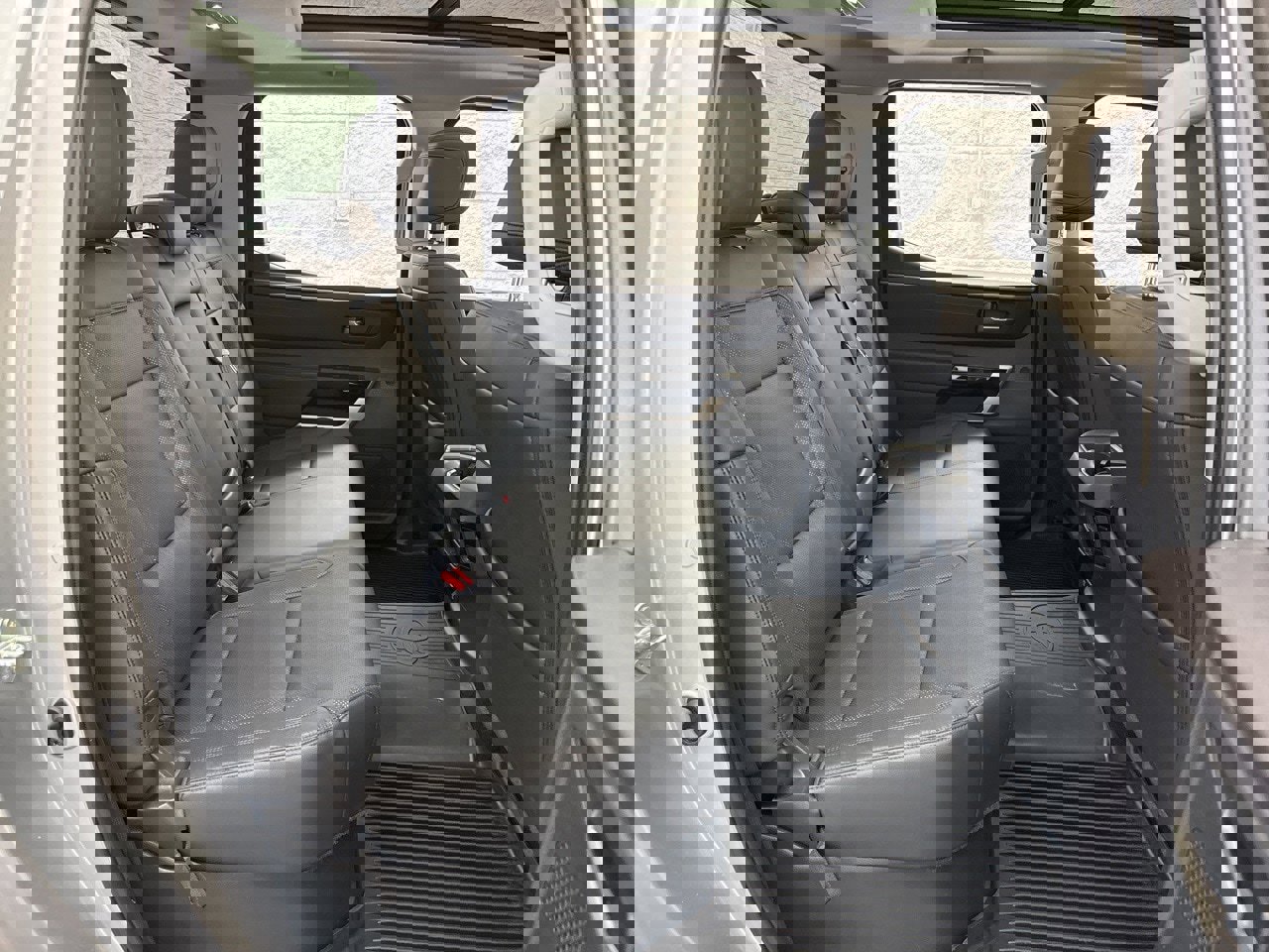 Used 2024 Toyota Tundra Limited image 46