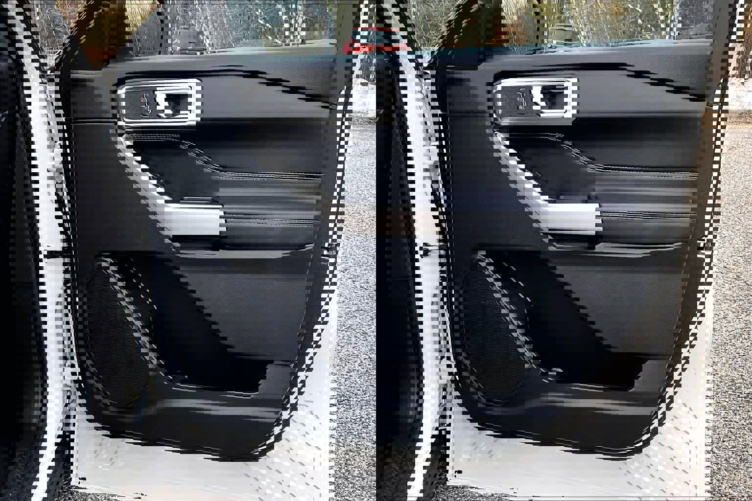 Used 2022 Ford Explorer XLT w/ Equipment Group 202A image 23