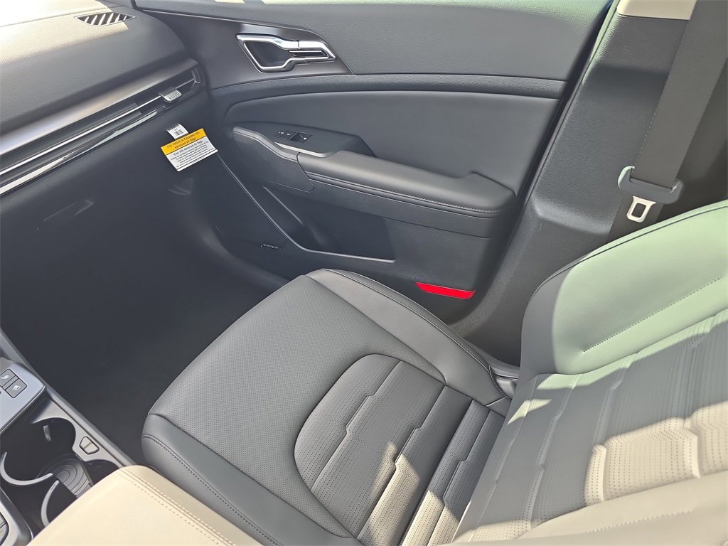 New 2026 Kia Sportage SX image 16