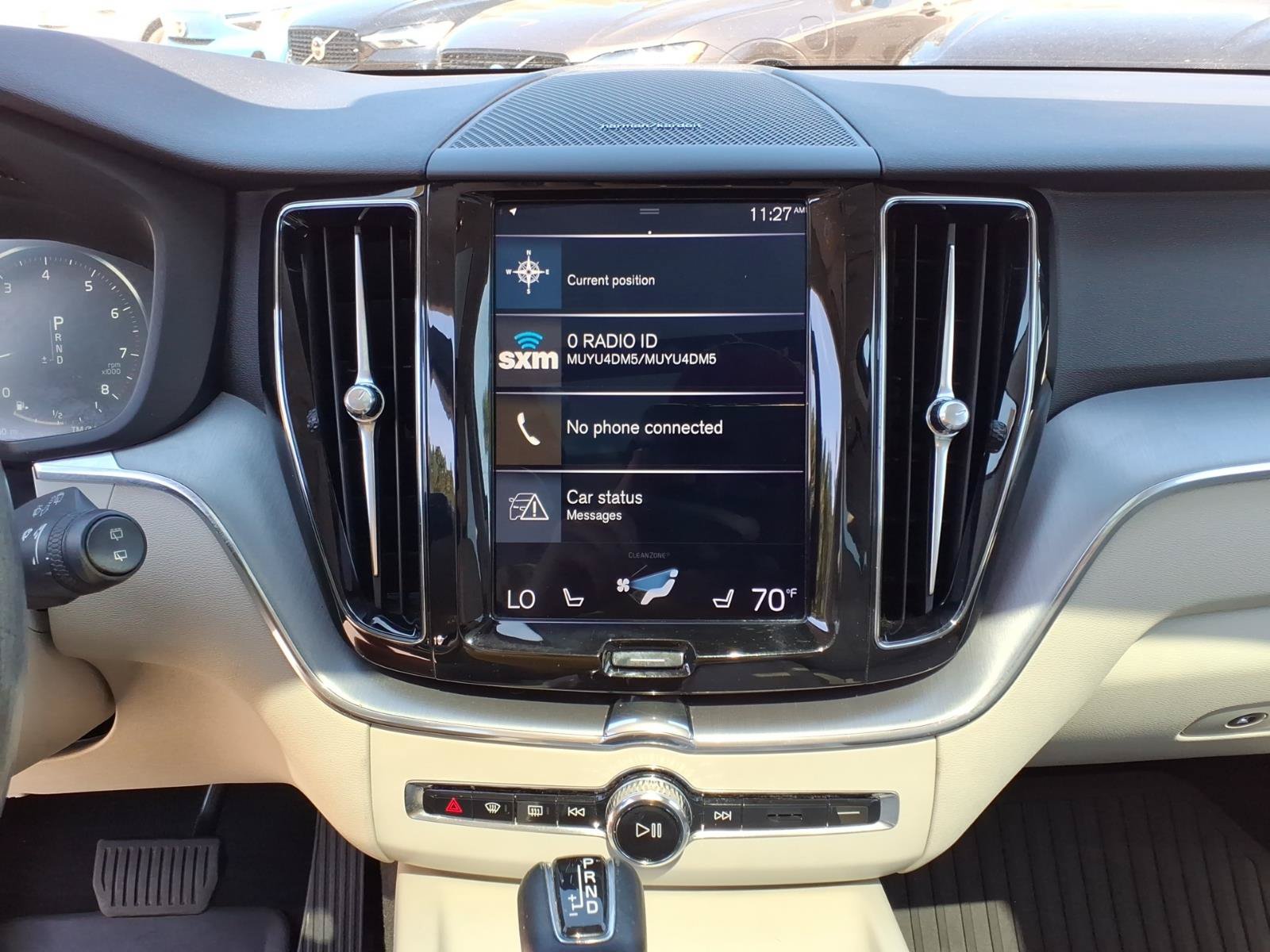 Used 2020 Volvo XC60 T5 Momentum FWD image 9