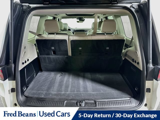 Used 2023 Jeep Wagoneer Series II w/ Premium Group I AWD/4WD image 35