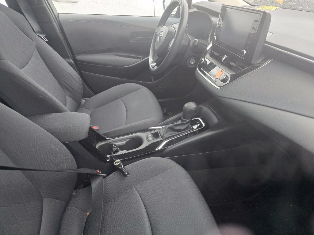 Certified 2022 Toyota Corolla LE w/ Carpet Mat Package (TMS) FWD image 14