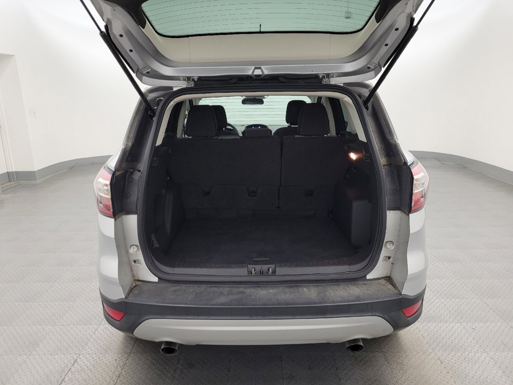 Used 2018 Ford Escape SE image 29