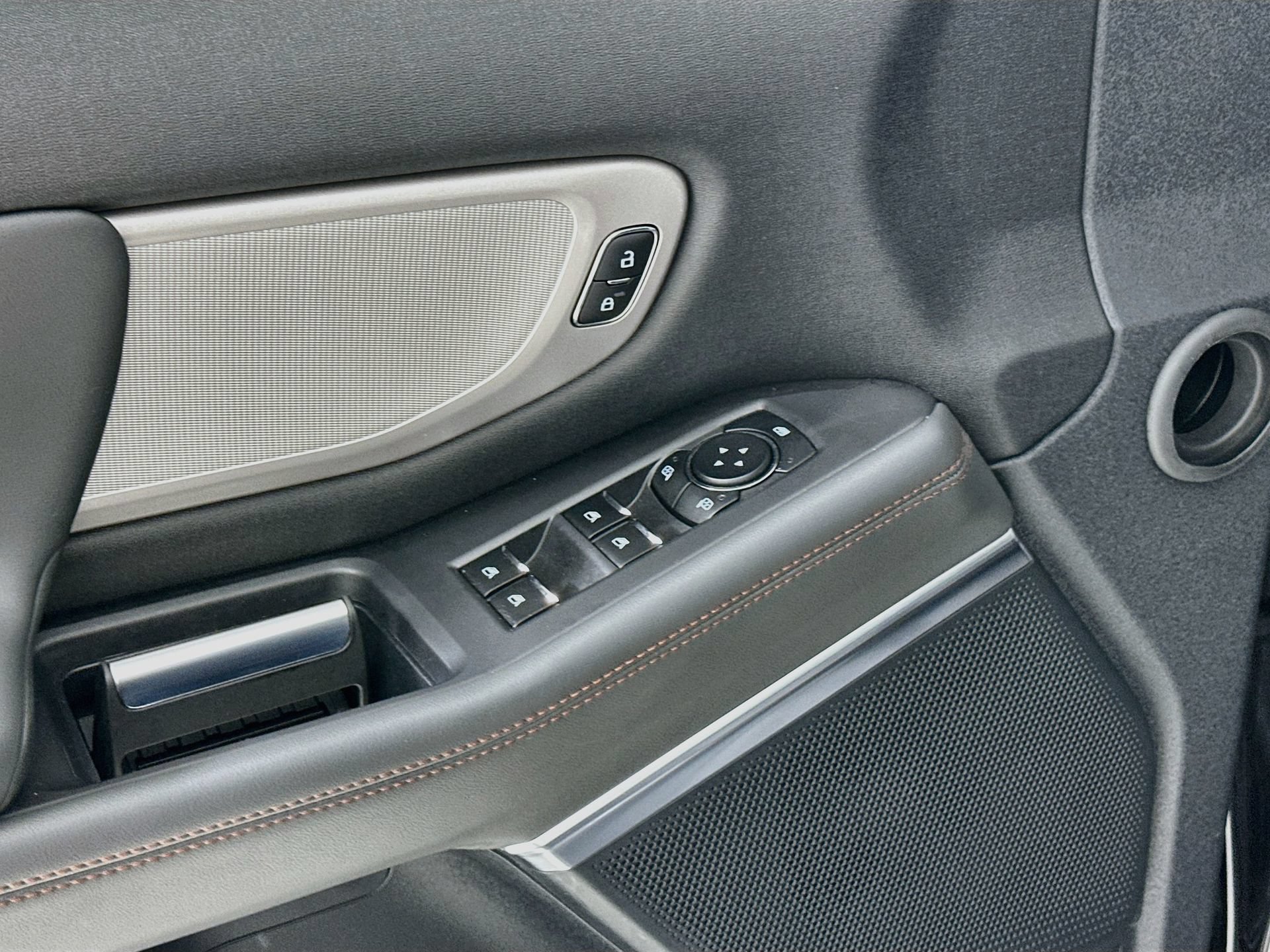 Used 2025 Ford Expedition Max Active RWD image 19