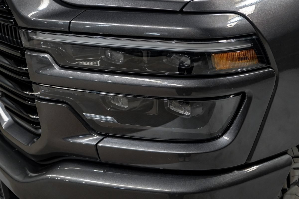 Used 2025 RAM 2500 Laramie AWD/4WD image 41