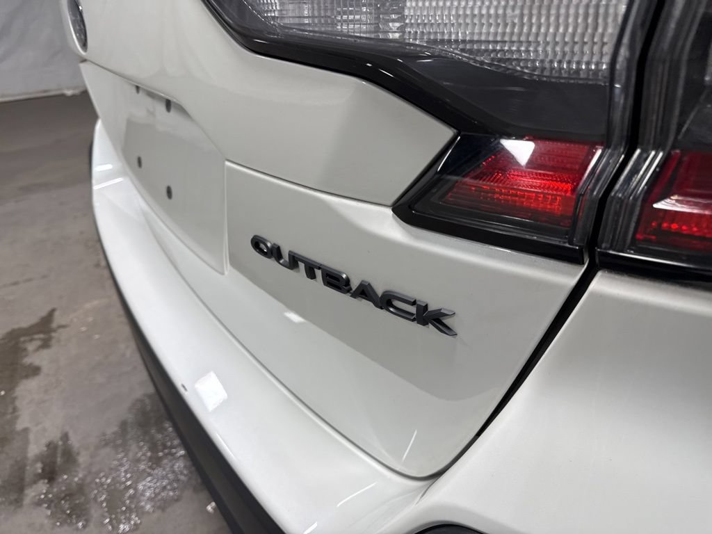 Used 2025 Subaru Outback Onyx Edition AWD/4WD image 16
