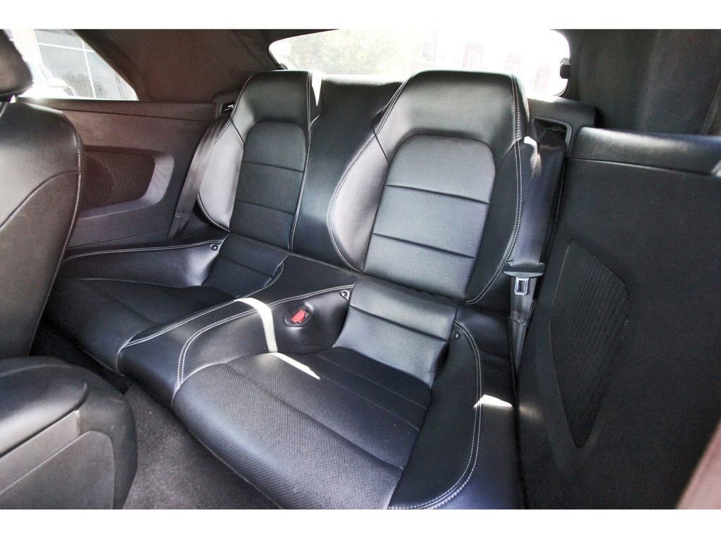 Used 2022 Ford Mustang Premium image 13