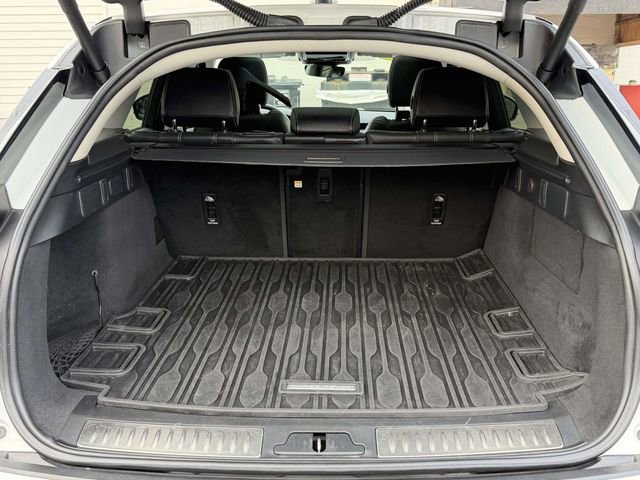Used 2023 Land Rover Range Rover Velar S image 10