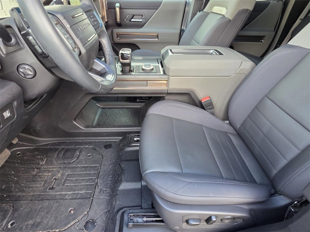 Used 2025 GMC Hummer EV 3X image 8
