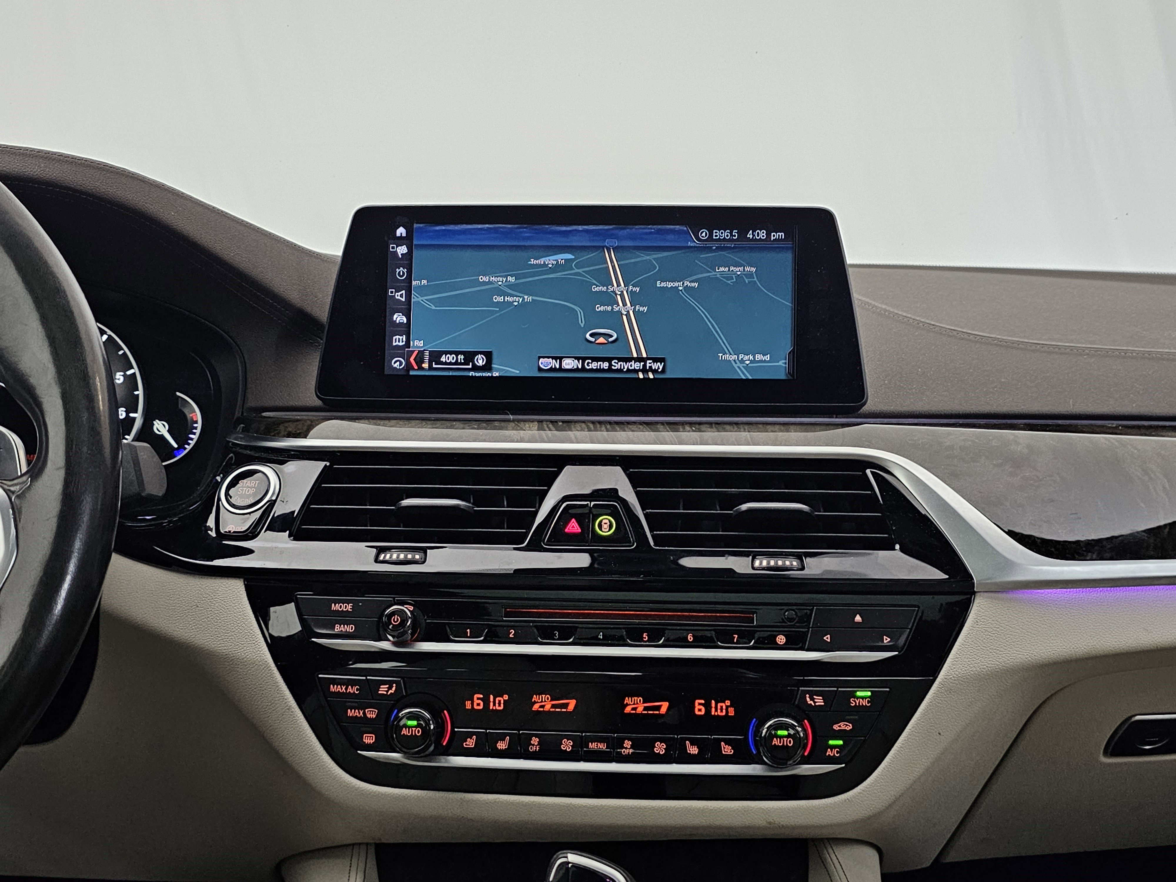 Used 2018 BMW M550i xDrive image 36