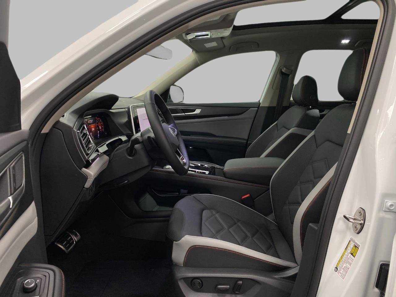 New 2026 Volkswagen Atlas Peak Edition image 30