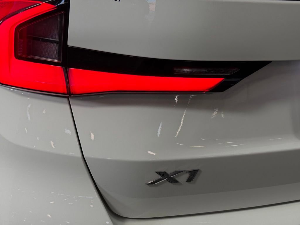 Used 2024 BMW X1 xDrive28i w/ Convenience Package image 12