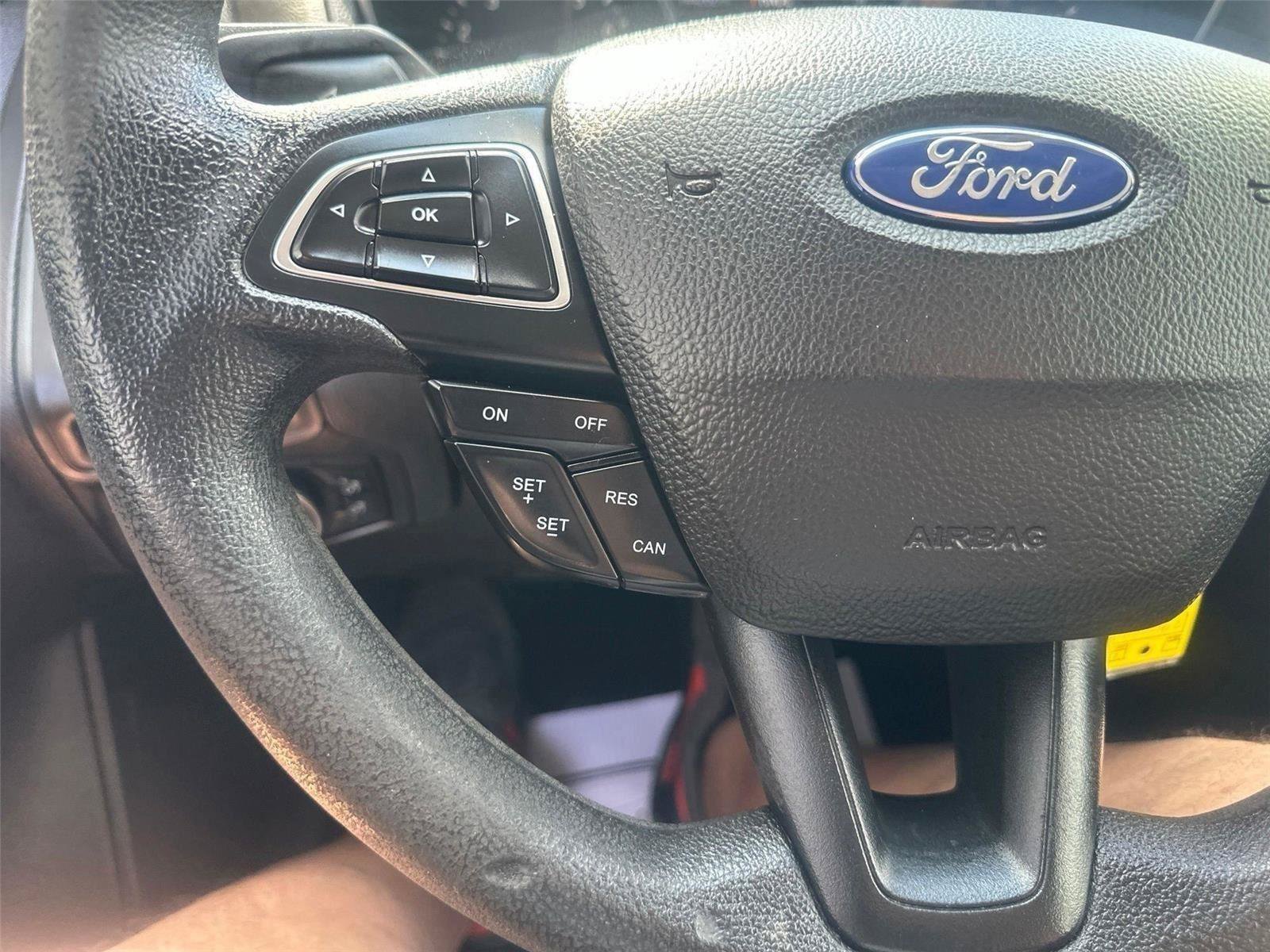Used 2017 Ford Focus SE FWD image 20