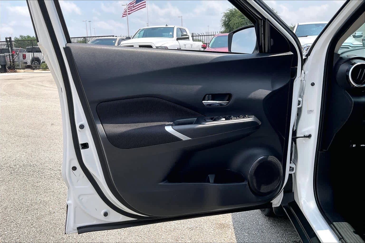 Used 2023 Nissan Kicks SV FWD image 20