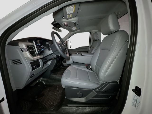 New 2026 Ford F550 4x4 Regular Cab Super Duty image 14