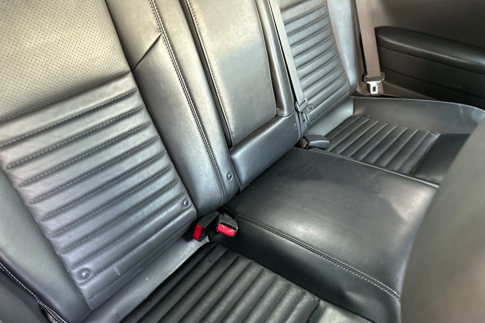 Used 2013 Dodge Challenger R/T image 17