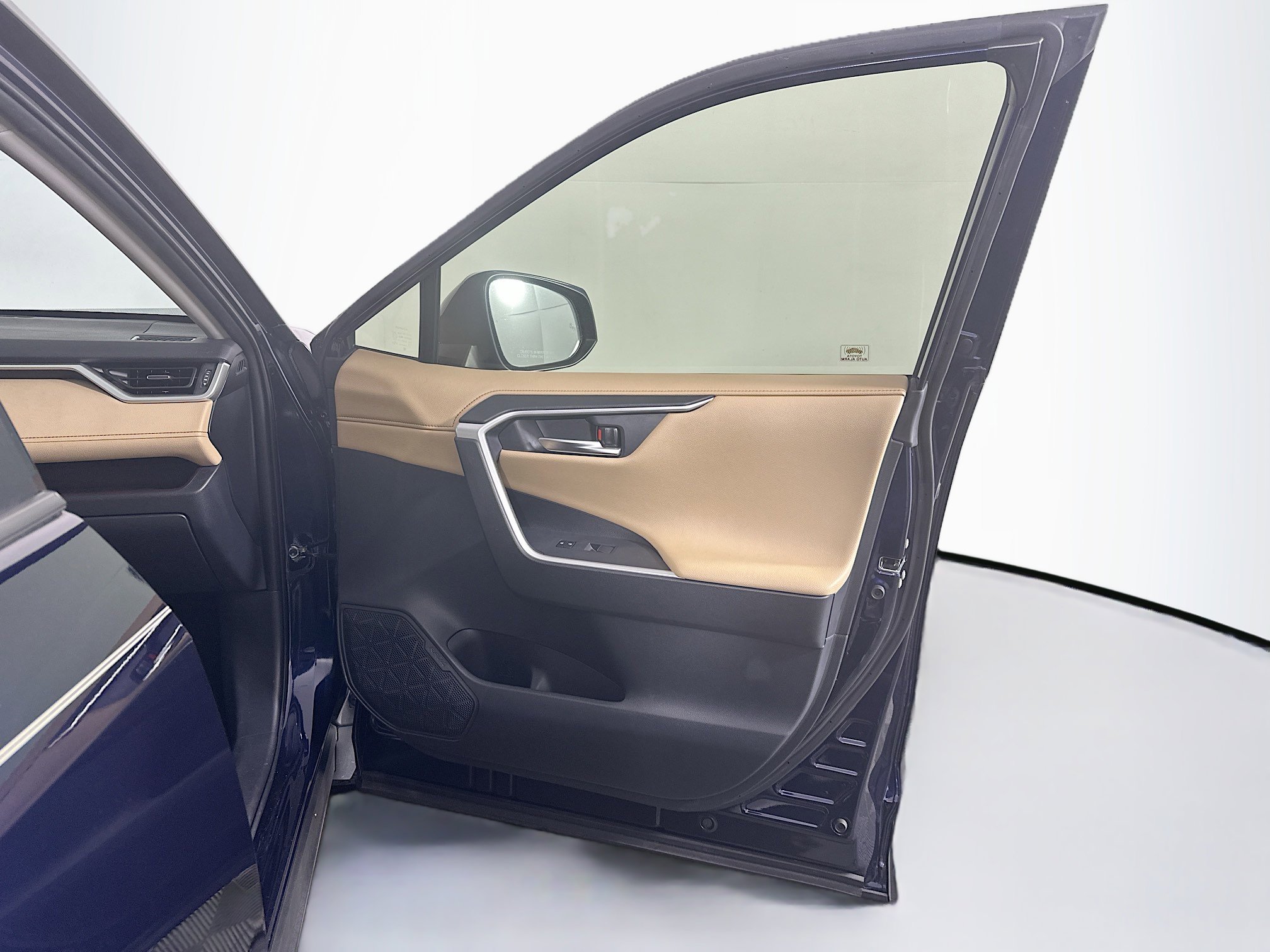 Used 2019 Toyota RAV4 Limited image 34