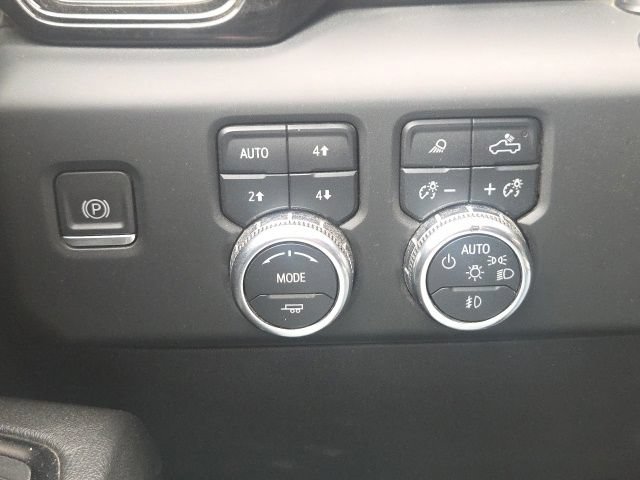 Used 2022 GMC Sierra 1500 AT4 w/ AT4 Premium Package AWD/4WD image 26