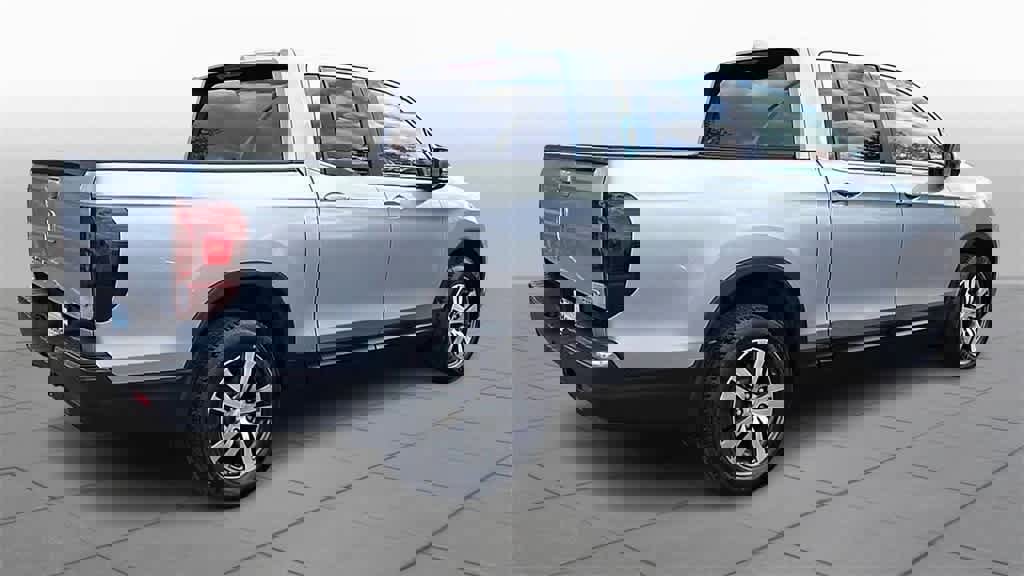 Used 2017 Honda Ridgeline RTS image 8