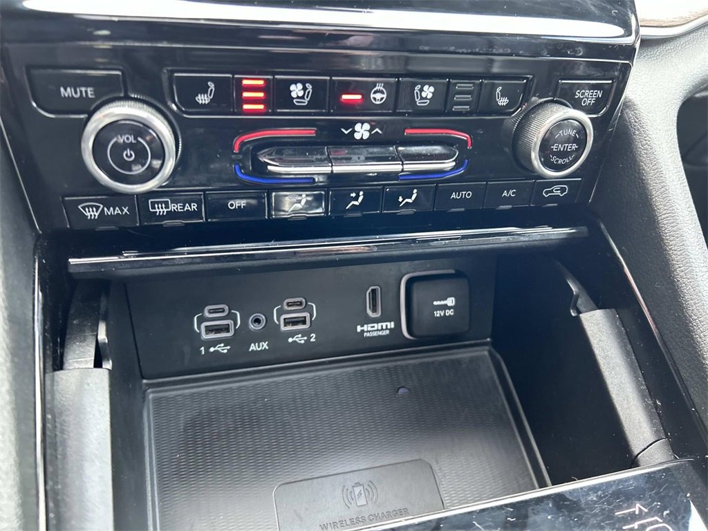 Used 2023 Jeep Grand Cherokee Summit w/ High Altitude Package image 34