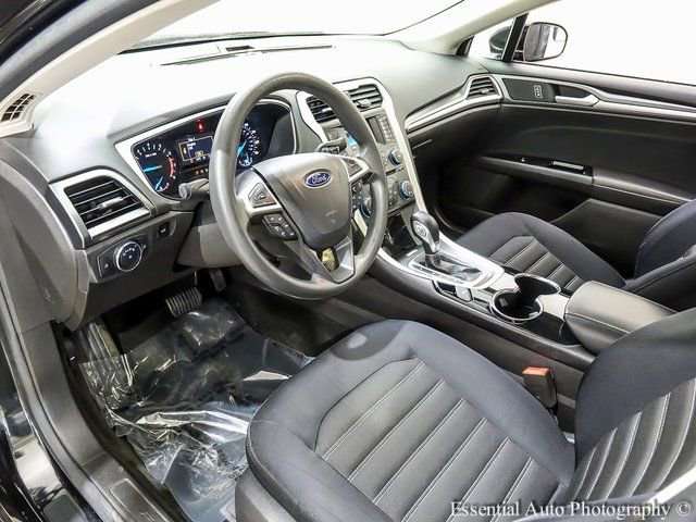 Used 2014 Ford Fusion SE image 10