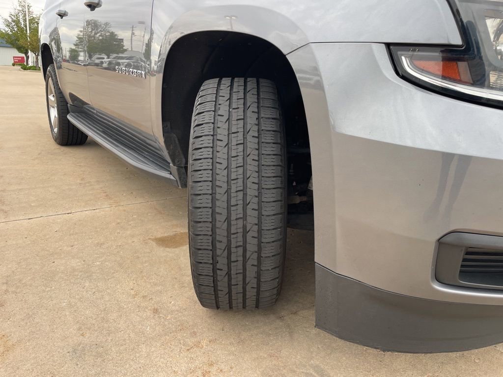 Used 2019 Chevrolet Suburban LT AWD/4WD image 19
