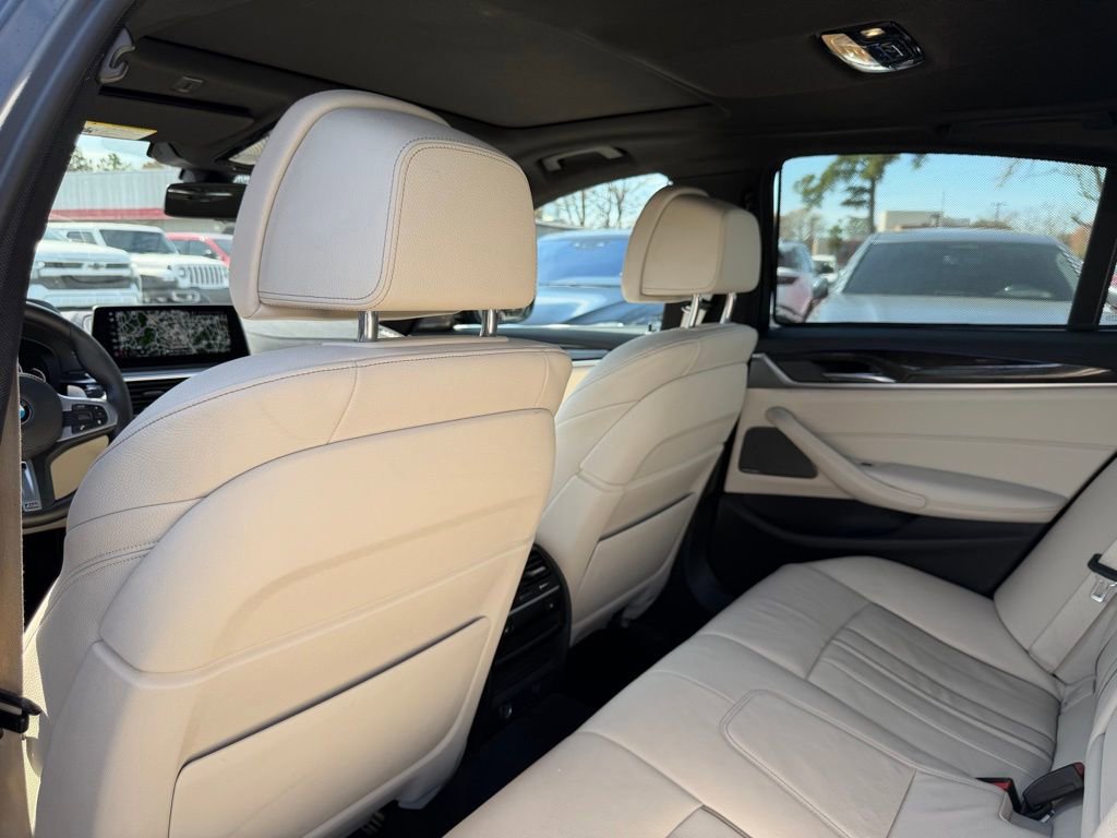 Used 2017 BMW 540i xDrive image 23