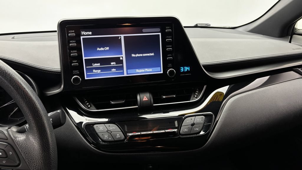 Used 2019 Toyota C-HR LE FWD image 18