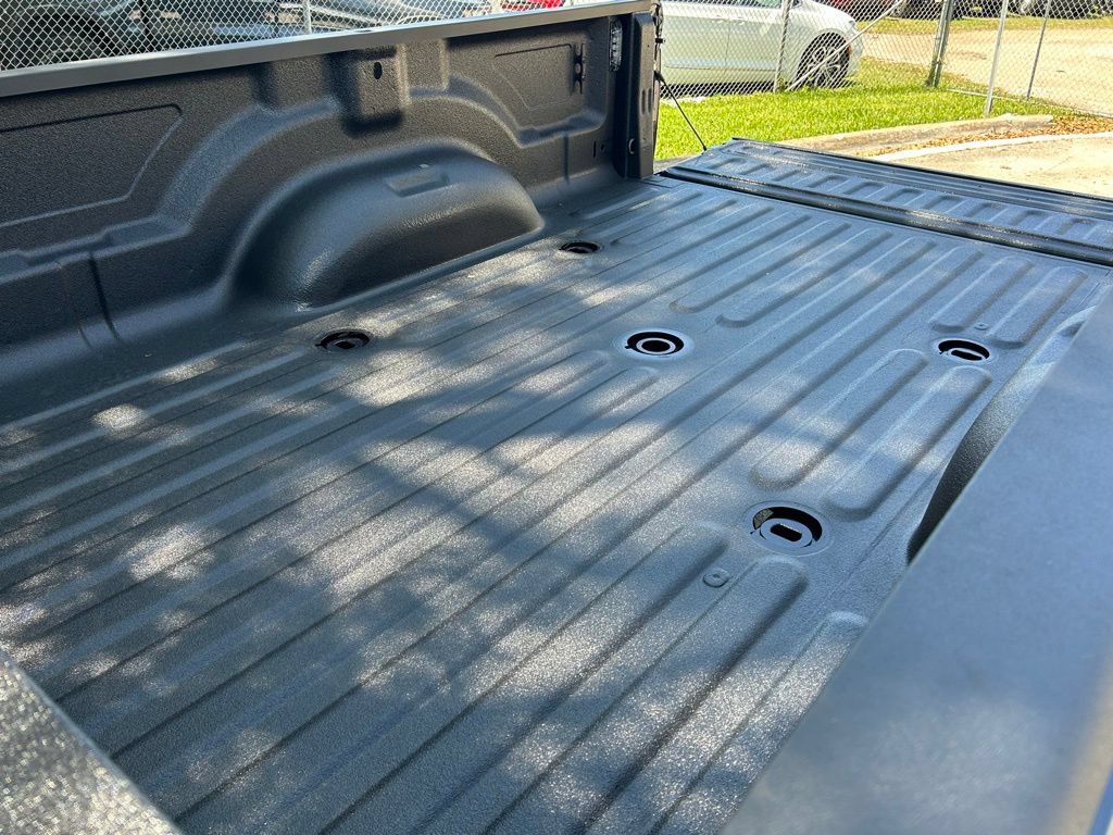 New 2026 RAM 3500 Big Horn AWD/4WD image 34