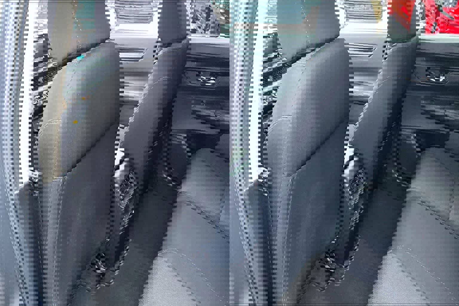 Used 2025 Honda CR-V EX image 12