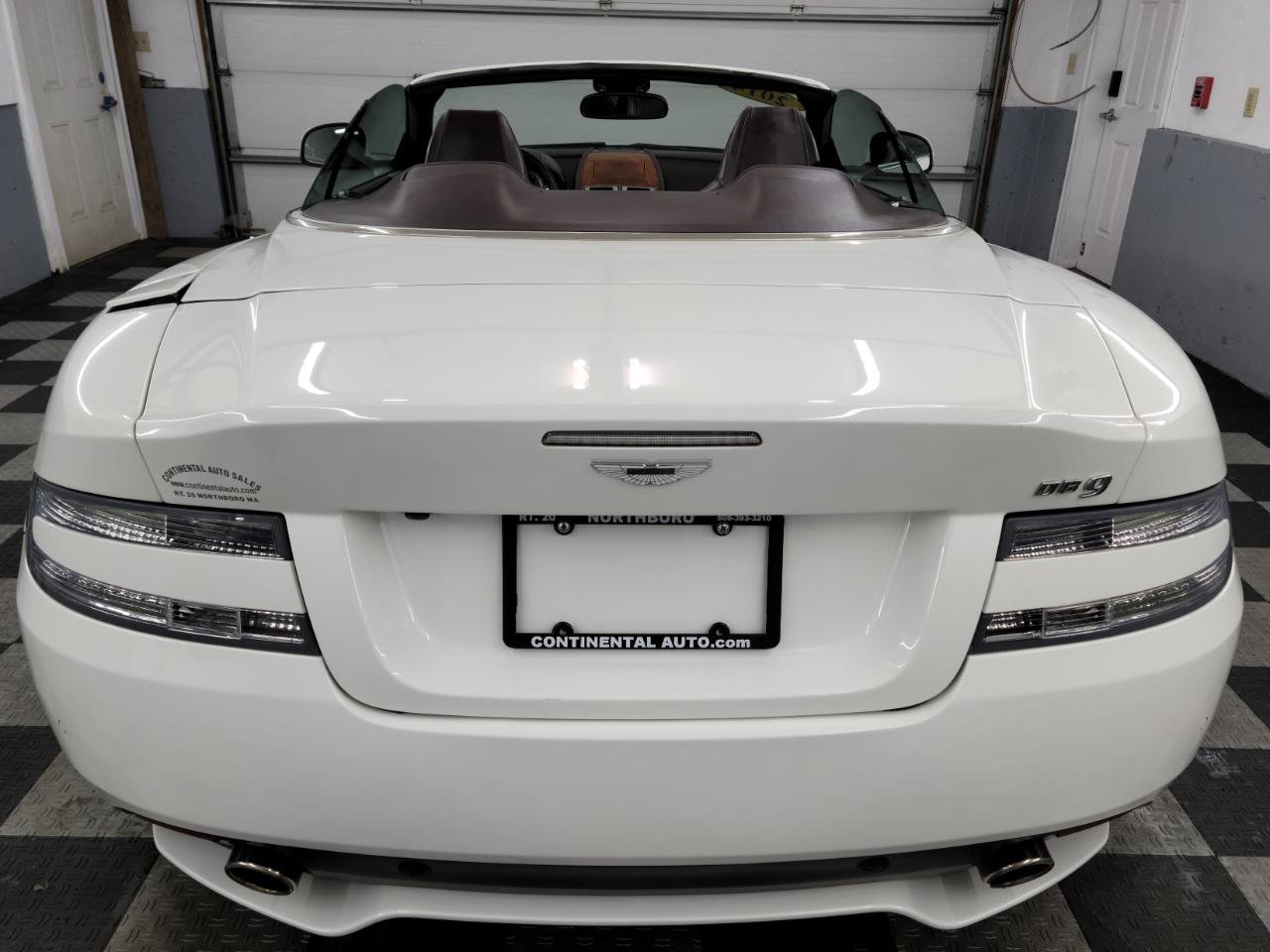Used 2014 Aston Martin DB9 Volante RWD image 4