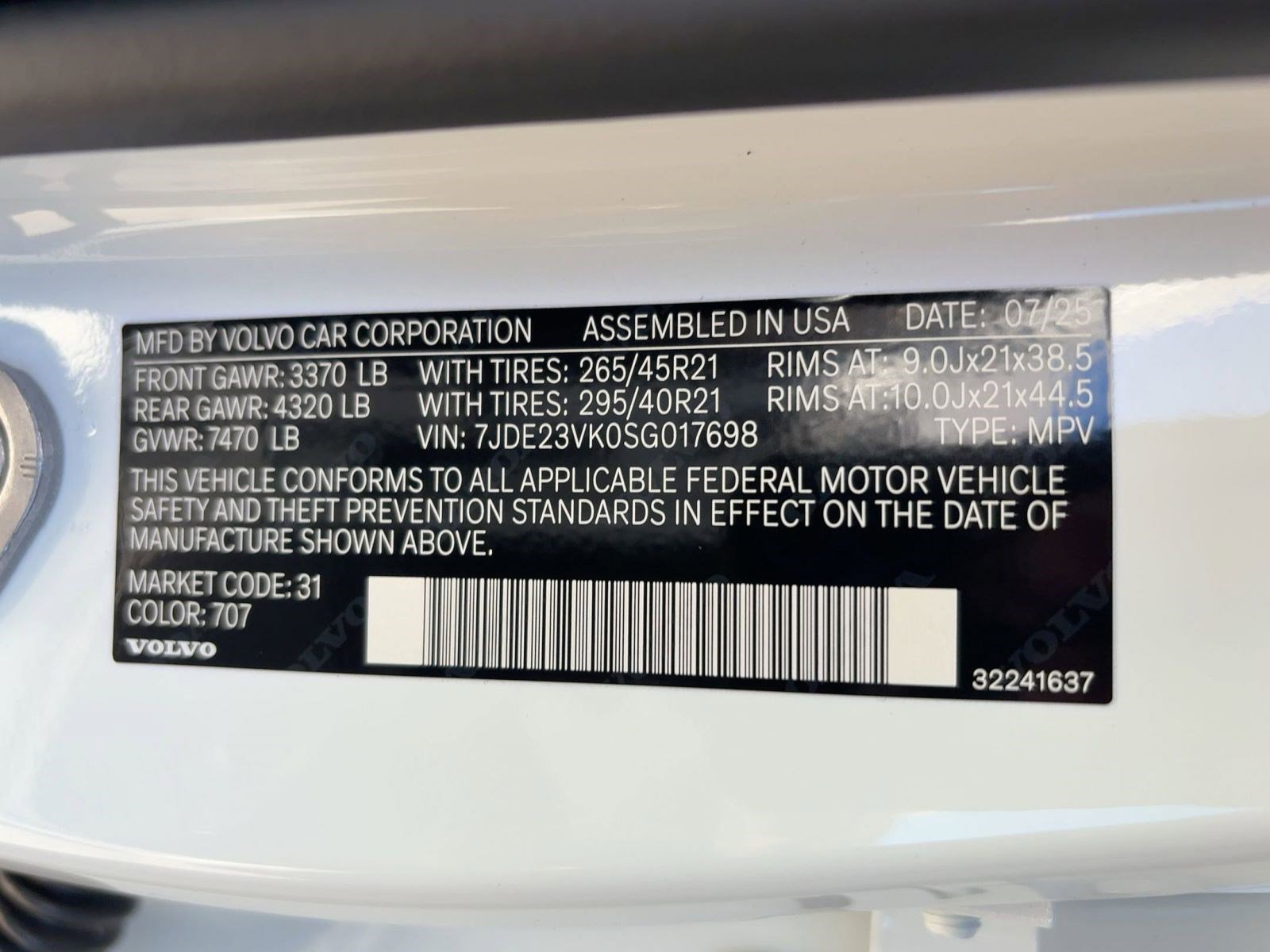 New 2025 Volvo EX90 Plus AWD/4WD image 21
