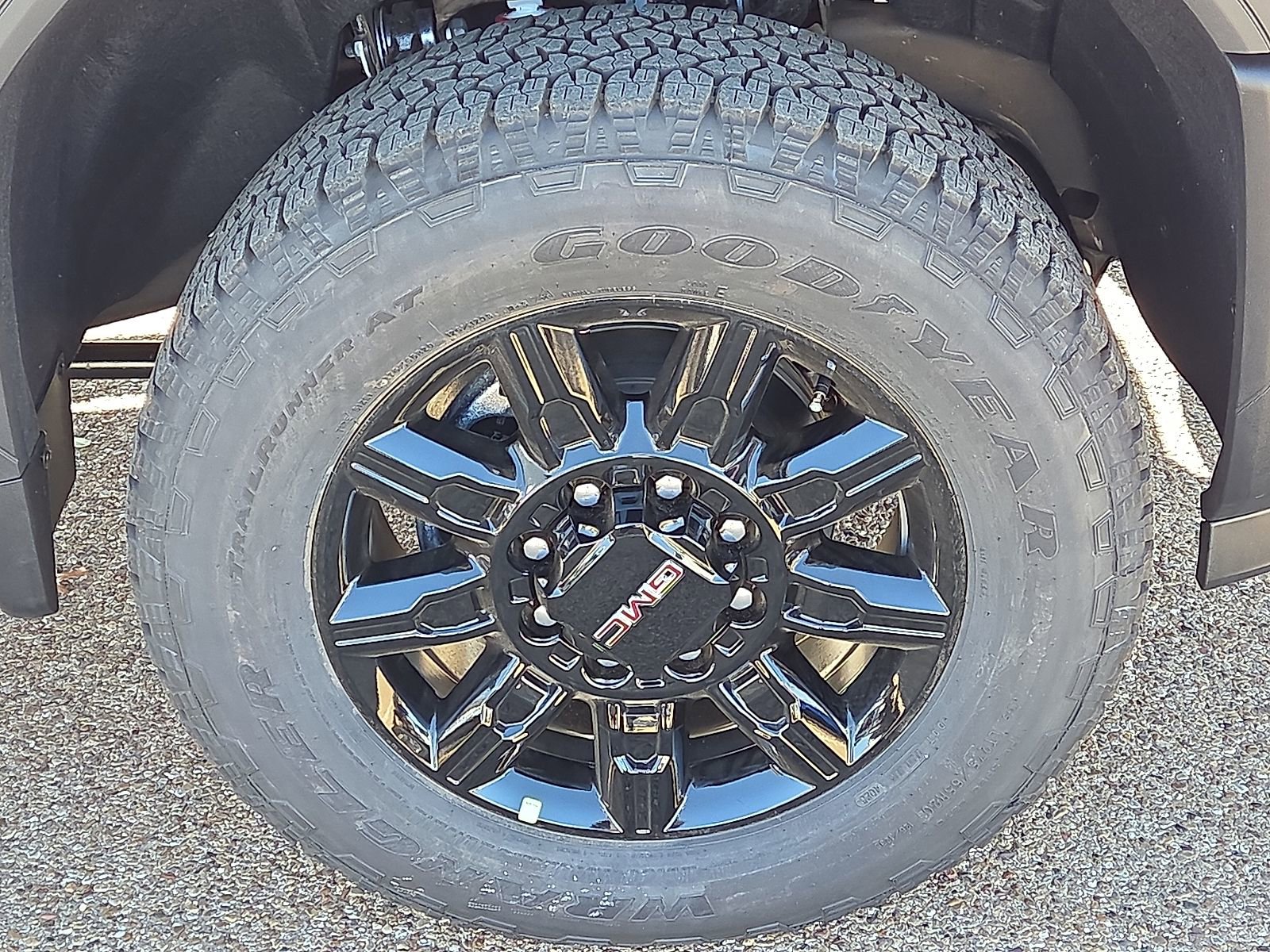 New 2026 GMC Sierra 2500 AT4 w/ AT4 Premium Plus Package image 7